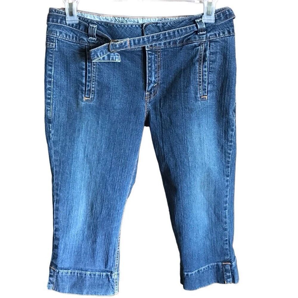 Levi’s Strauss size 12 capri cropped jeans with belt cotton blend
